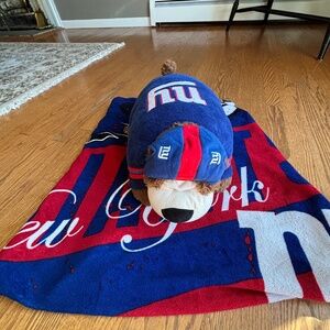 NY Giants Double Sided Plush Cloud Throw 60” x 70” Super Soft Plush Pillow